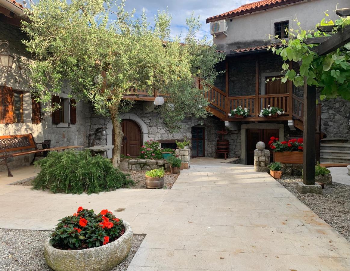 Skerlj Wine Estate Guest House Tomaj Luaran gambar