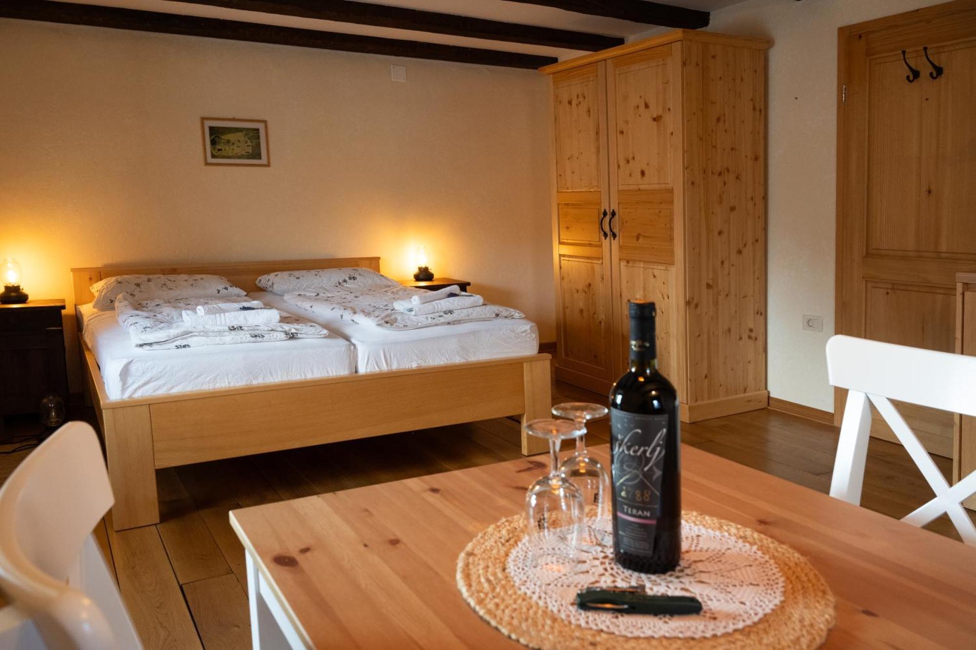 Skerlj Wine Estate Guest House Tomaj Luaran gambar